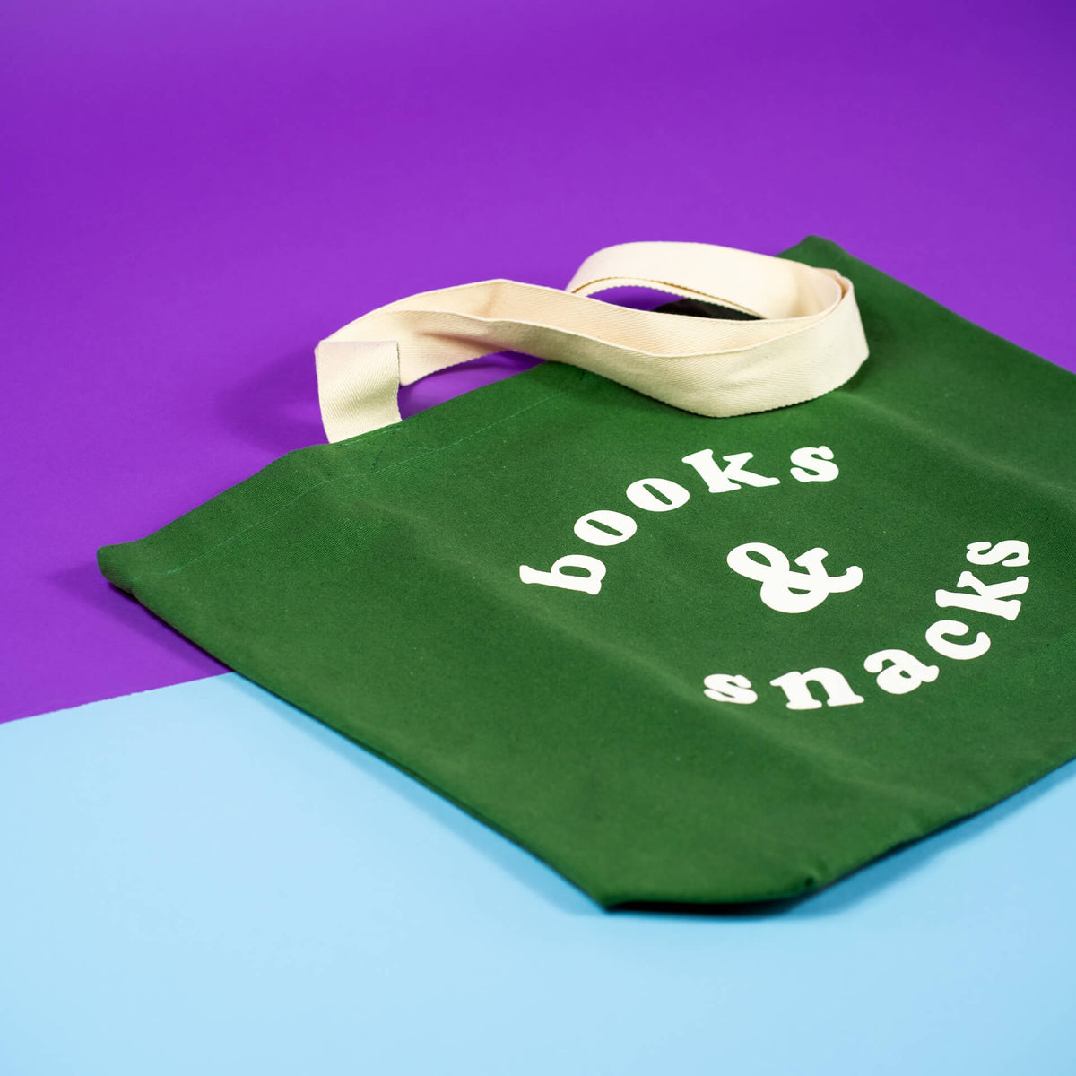 Books and snacks tote - green