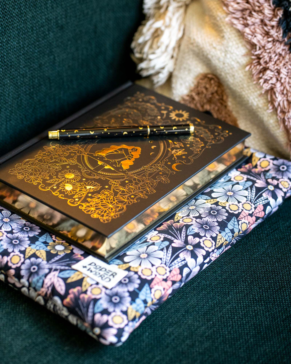 Dateless Wonderland Planner