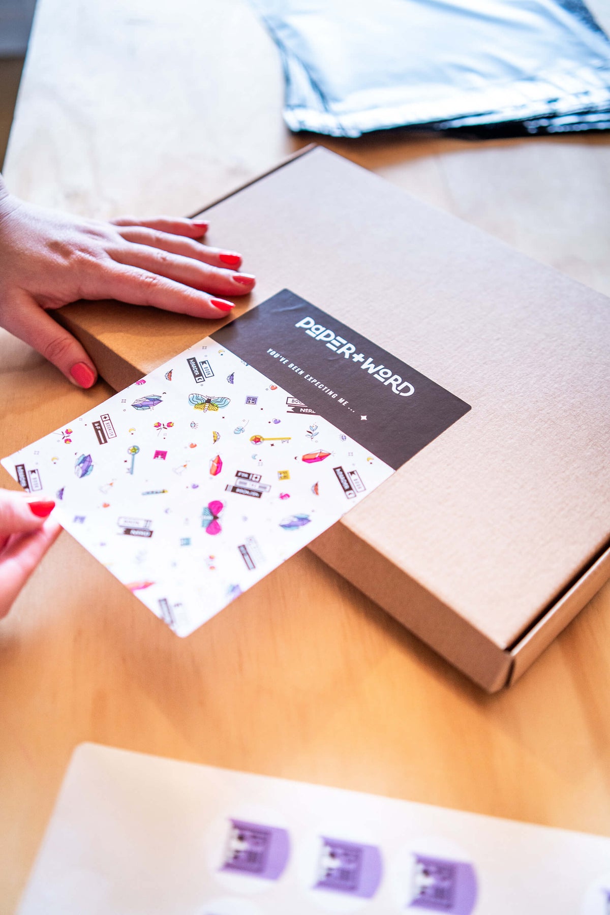 Standard mailing box