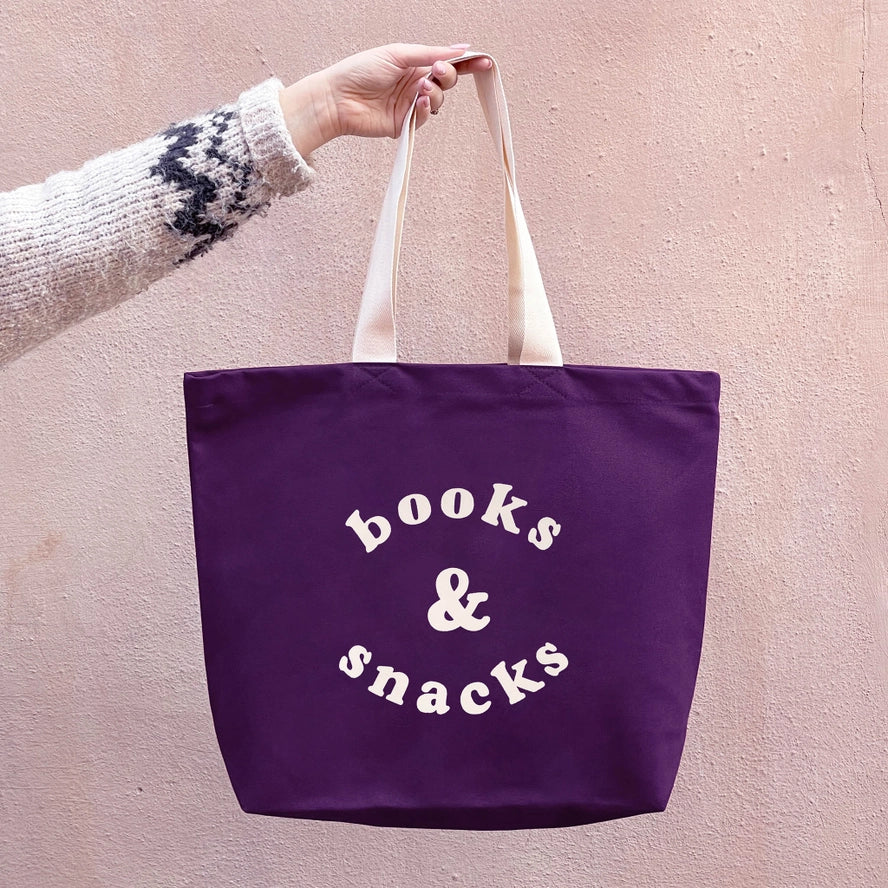 Books and snacks bag - plum