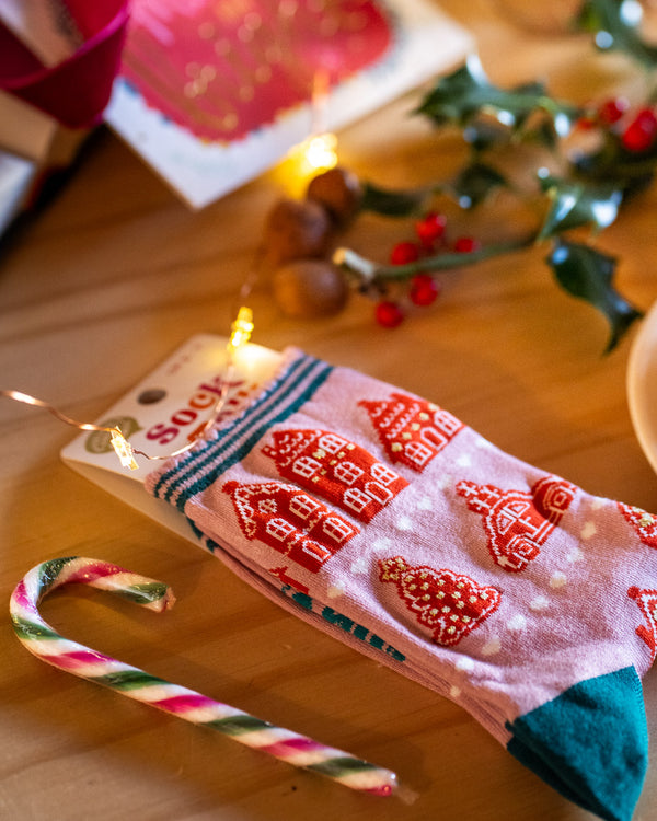 Gingerbread house bamboo socks