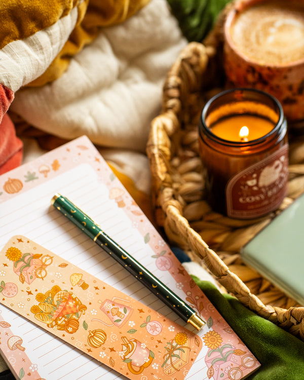 Cosy cottage notepad