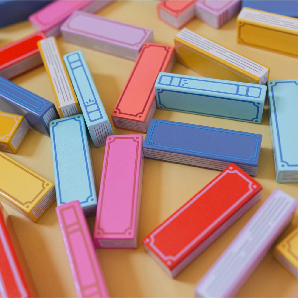 Tumbling book stack game – Paper and Word