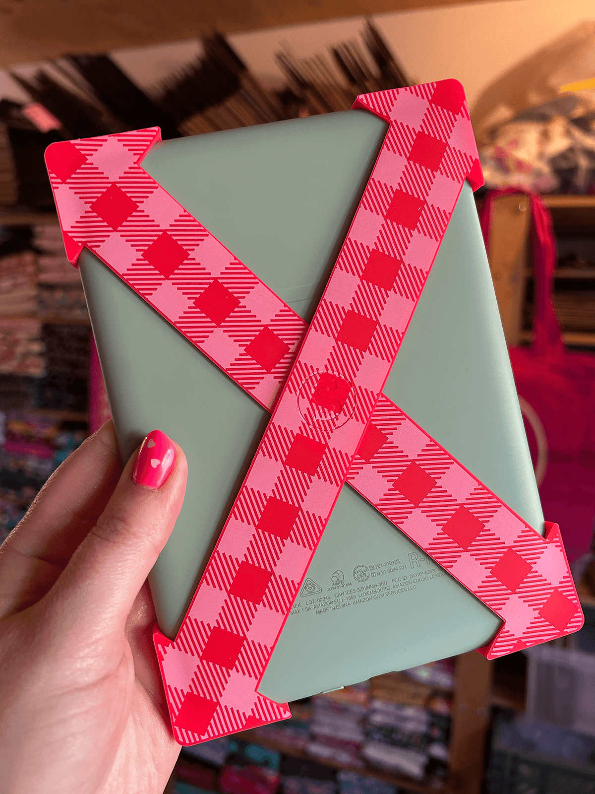 Strapsicle Kindle + Kobo straps
