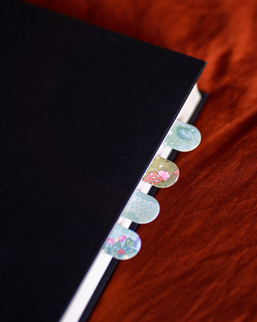 Book page tabs - green